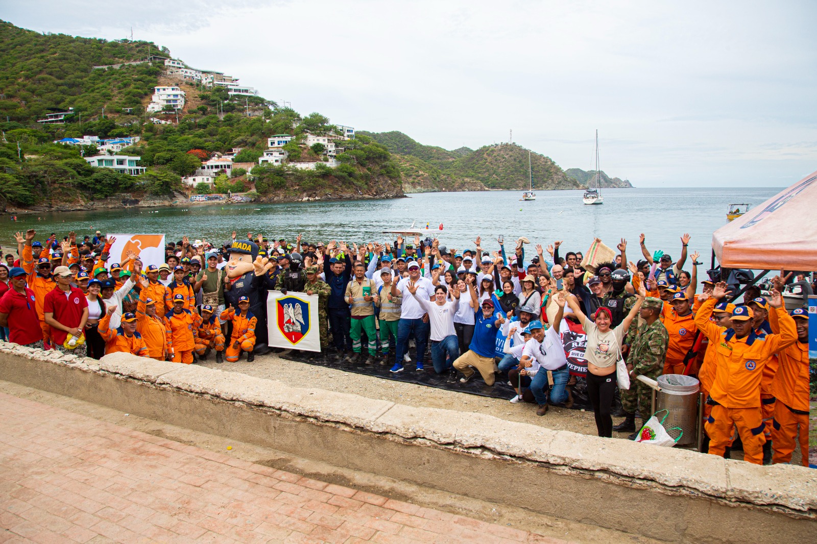 Playatón 2023: 400 voluntarios retiraron de la playa de Taganga más de 10.000 colillas de cigarrillos y 2 toneladas de residuos