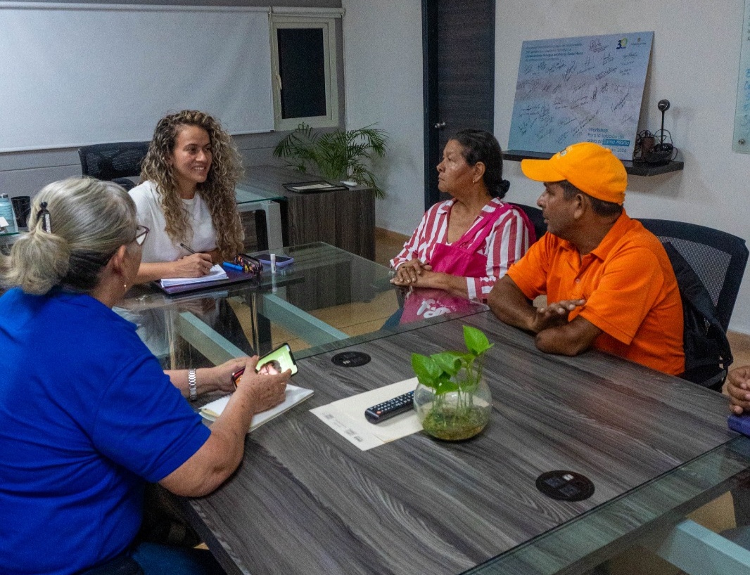 Asociaciones de recicladores junto a Essmar