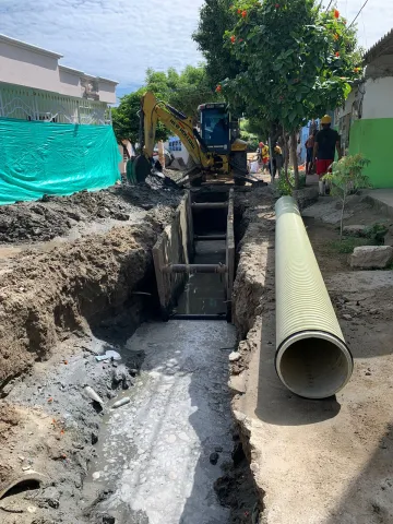 Con un 80% de ejecución, avanzan las obras de reposición del colector Norte en Miguel Pinedo – Pantano