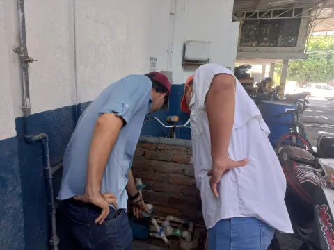 ESSMAR E.S.P. inicia operativo de inspección en lavaderos de vehículos en el Distrito