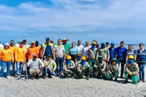 Essmar E.S.P. se prepara para la temporada turística con limpieza de playas