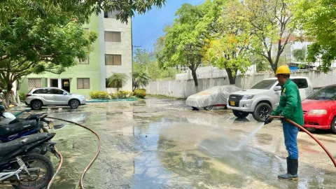 Essmar E.S.P. controla contingencia por fuga en El Rodadero